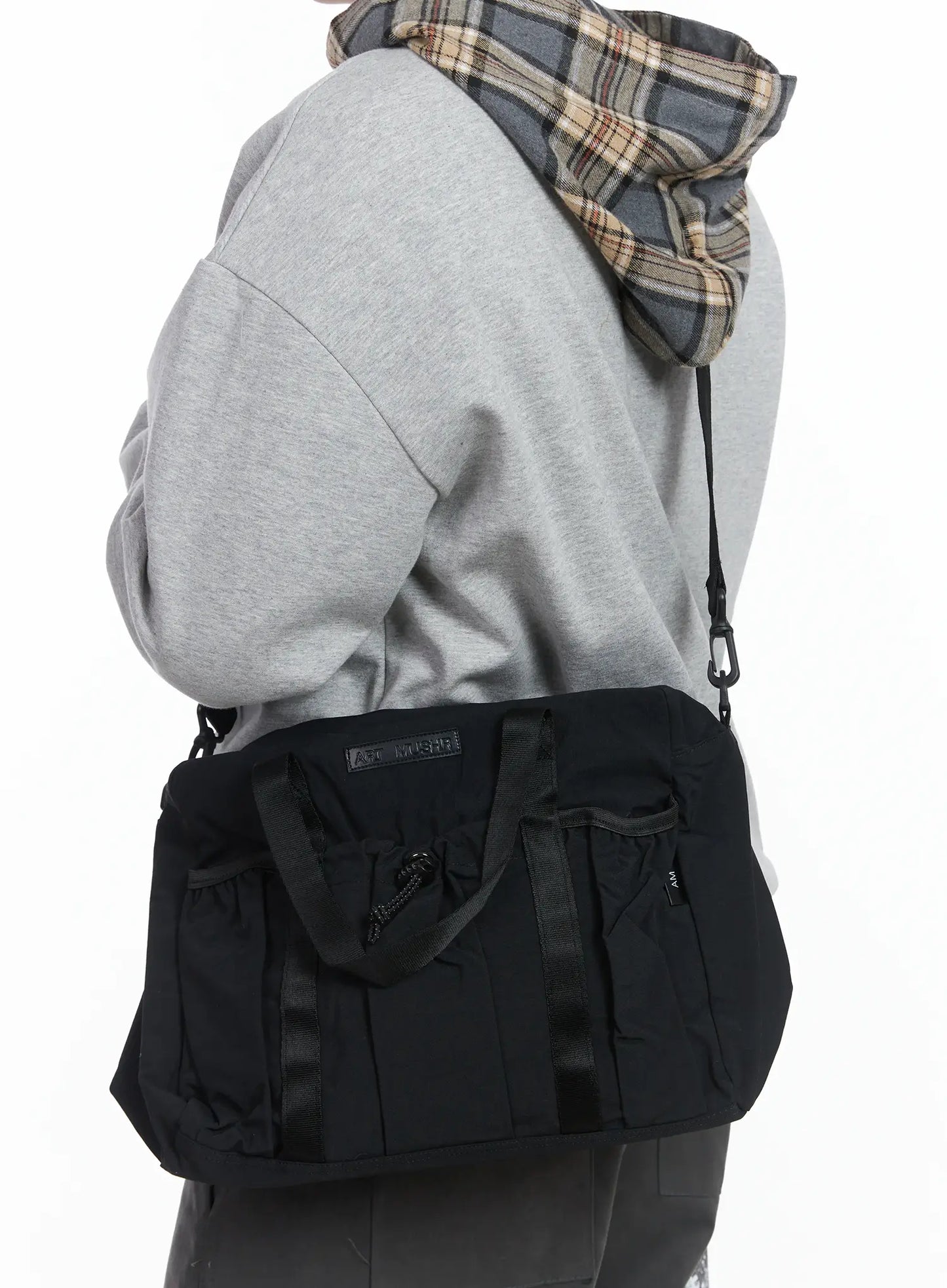 Benanio | Herren Utility Crossbody Bag IJ512