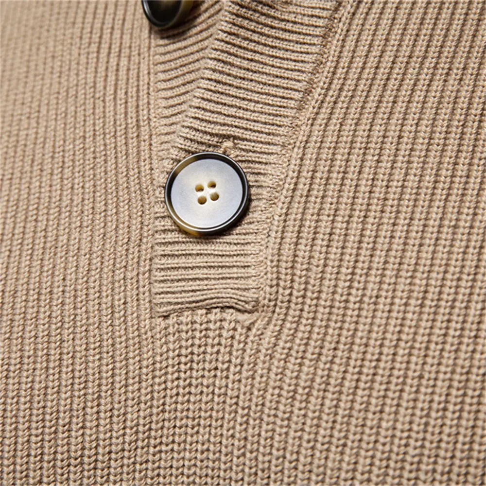 Benenas | Herrenpullover mit Knopfdesign